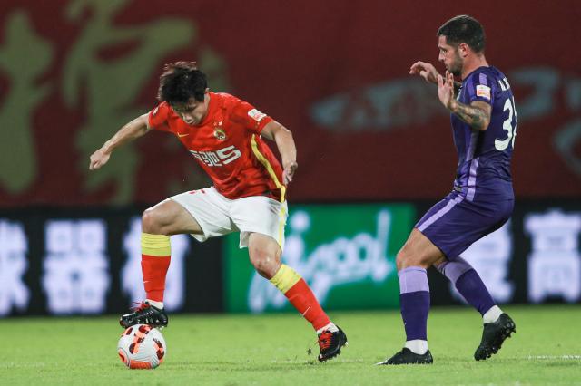 咪咕体育直播-蒿俊闵广州队首秀无绝杀剧本 真逼郑智亲自登场？